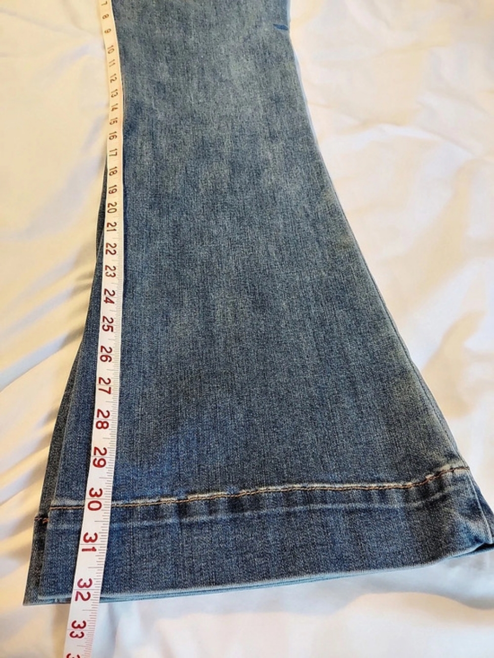 Judy Blue Trouser Flare Jeans Medium Wash Size 13/31 Non-Distressed - Picture 7 of 9